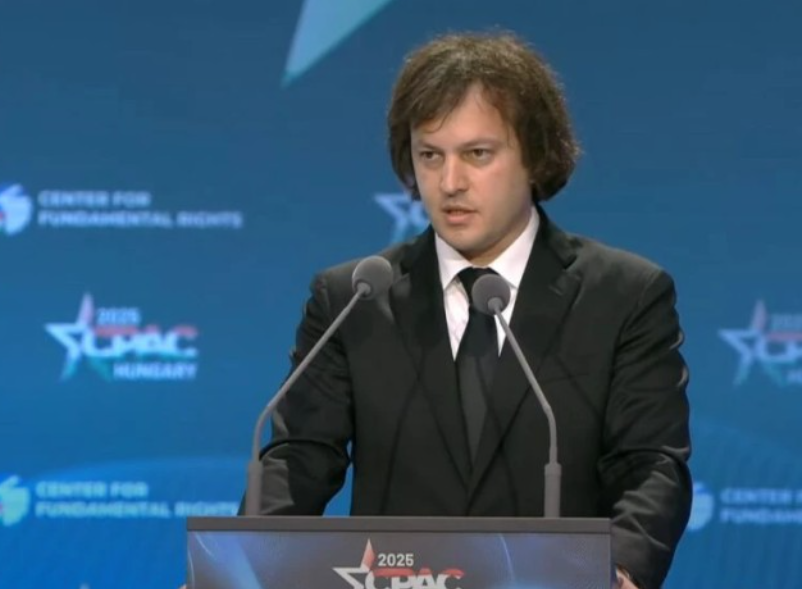 პრემიერი: ბიძინა ივანიშვილის პოზიცია აბსოლუტურად ლოგიკურია, არ შეიძლება სახელმწიფო ინტერესებთან დაკავშირებული გადაწყვეტილება მიიღებოდეს პირადი შანტაჟის ფონზე, ყველამ პატივი უნდა სცეს ოფიციალურ ეტიკეტს